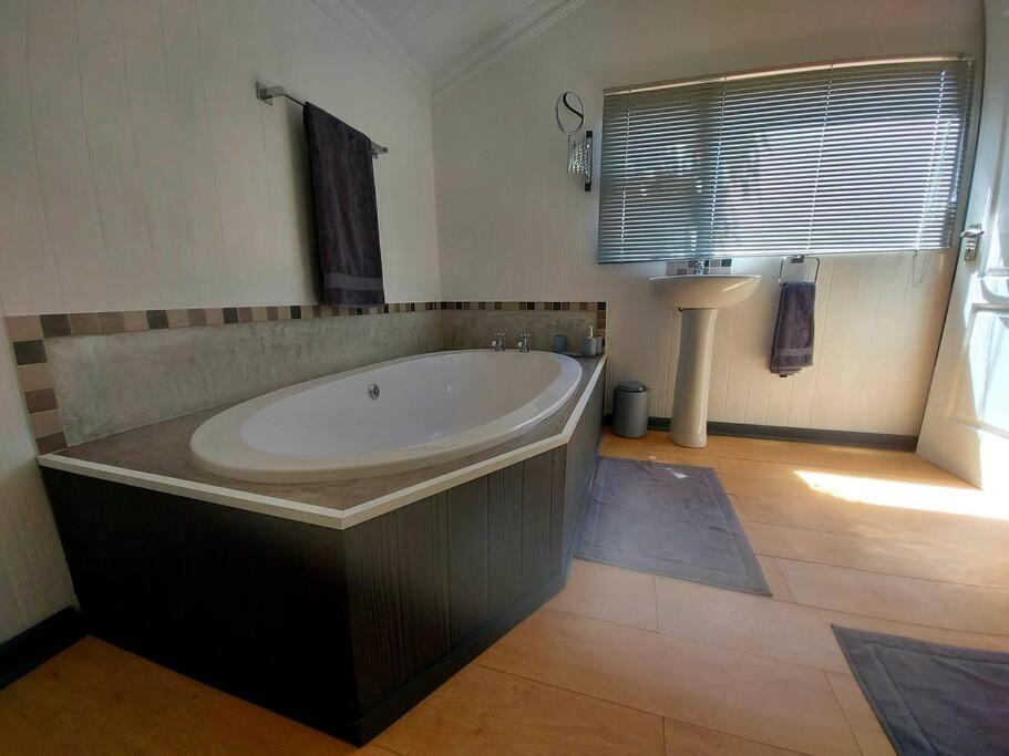 Cosy Corner Apartment Kampersrus AH Екстериор снимка